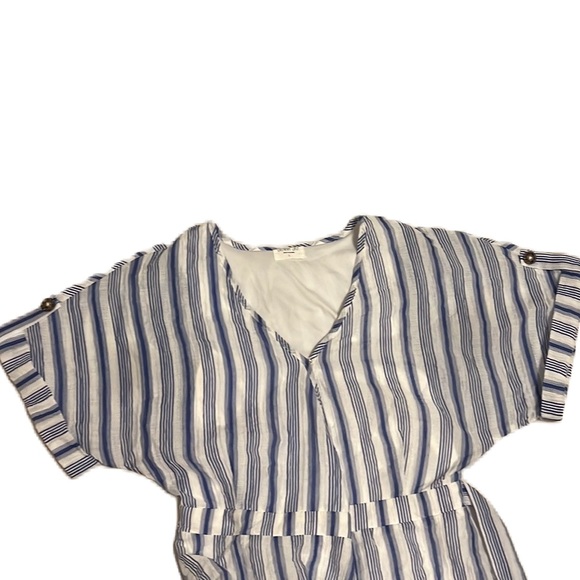 Sienna Sky, V-Neckline, Short Roll Tab Sleeves, Wrap Dress, Blue/White, Size Sm - Picture 8 of 8